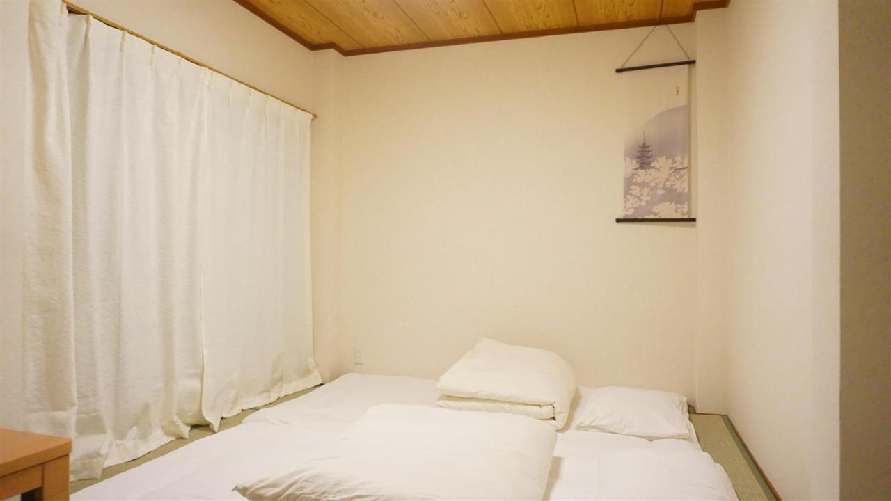 Syoga A House, Next To Natural Park أوساكا المظهر الخارجي الصورة